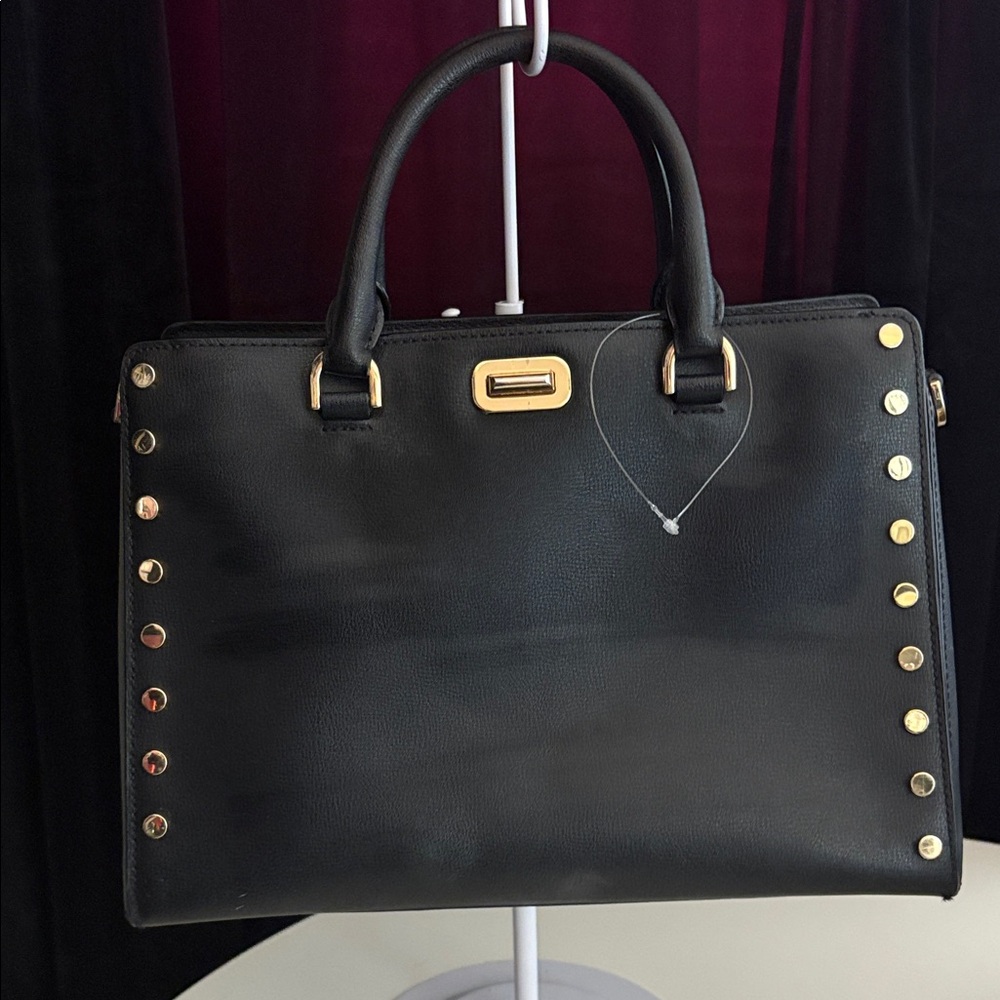 👜Michael Kors Black Leather Satchel with Gold Stud Accents - Picture 10 of 10